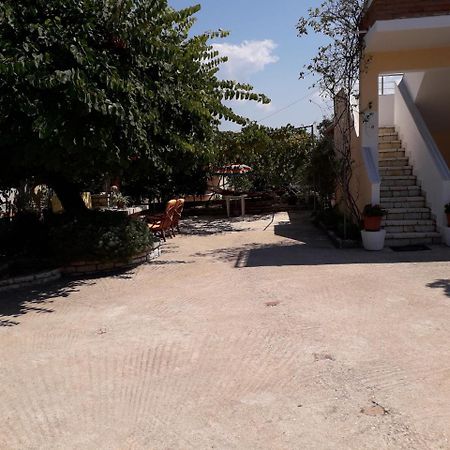 Villa Violeta Ksamil Esterno foto